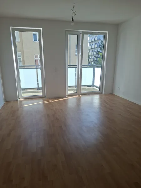 Bright 2-Bedroom New-Build Apartment with Balcony — photo 1